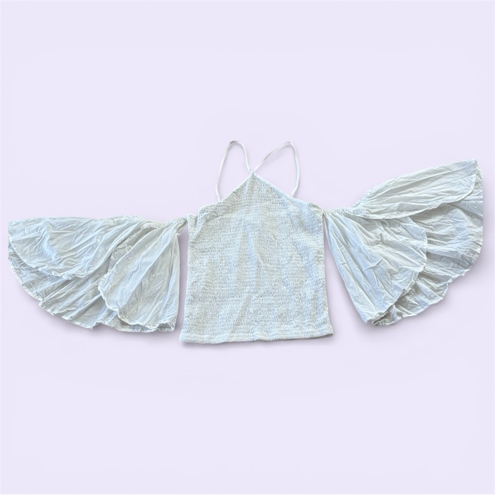 VENUS White Top with Dramatic Sleeves